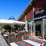 Sure By Western Aeroport Hotel Biarritz