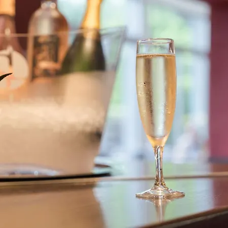 Sure By Western Aeroport