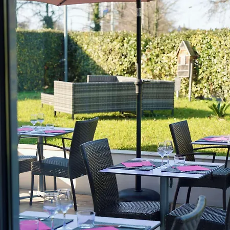 Hotel Sure By Western Aeroport Biarritz