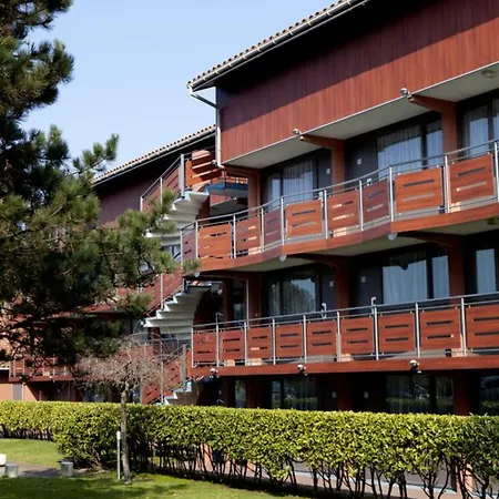 Sure By Western Aeroport 3* Biarritz