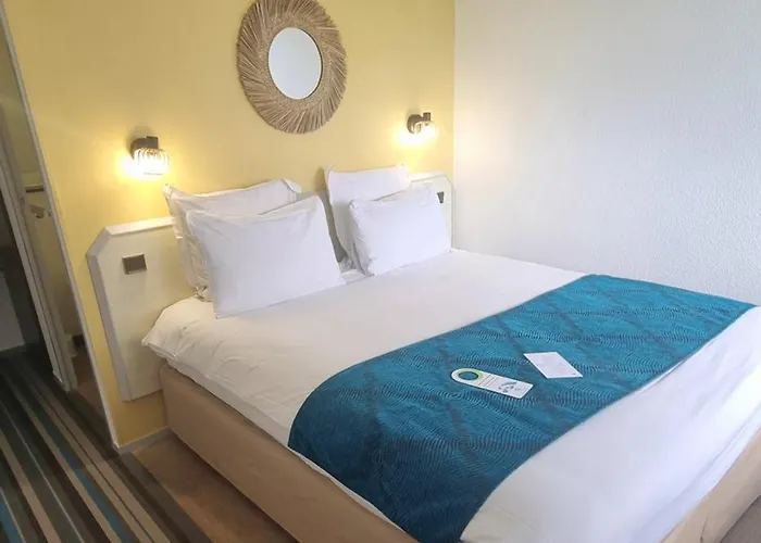 Sure By Western Aeroport Hotel 3*