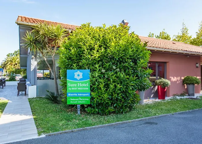 Sure By Western Aeroport Біарріц