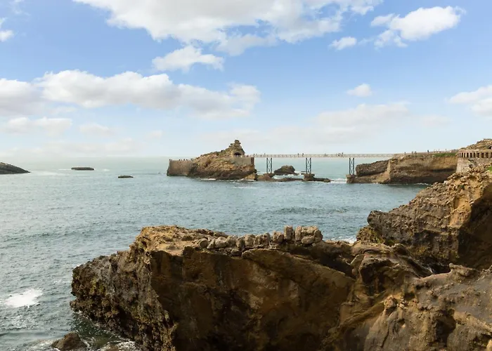 מלון Sure By Western Aeroport ביאריץ