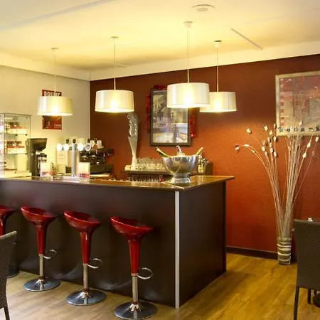 Hotell Sure By Western Aeroport 3*