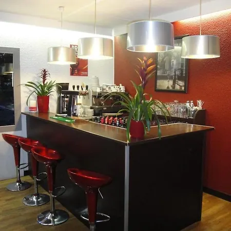 Sure By Western Aeroport Otel