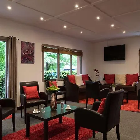 酒店 Sure By Western Aeroport