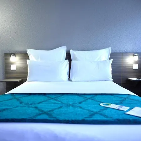 Sure By Western Aeroport 3*