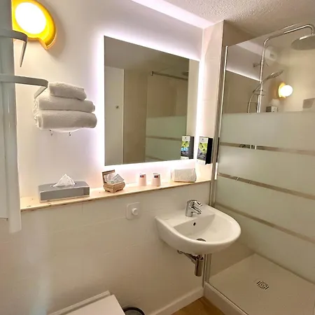 Sure By Western Aeroport Biarritz