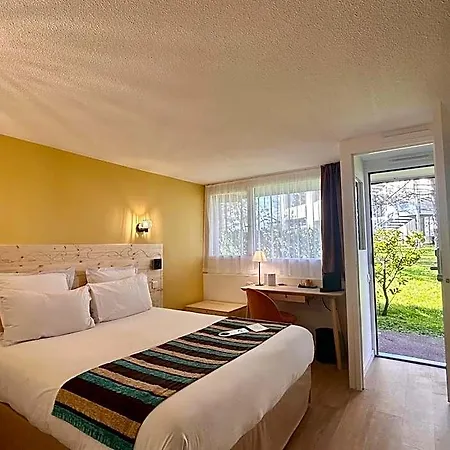 Sure By Western Aeroport Szálloda 3*