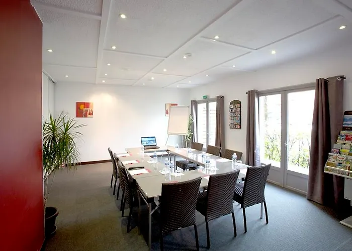 Hotel Sure By Western Aeroport Biarritz